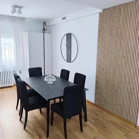 Vm Luxury * ראבנה