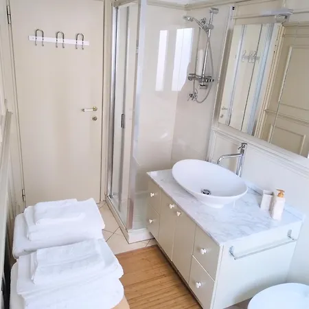 Vm Luxury * ראבנה